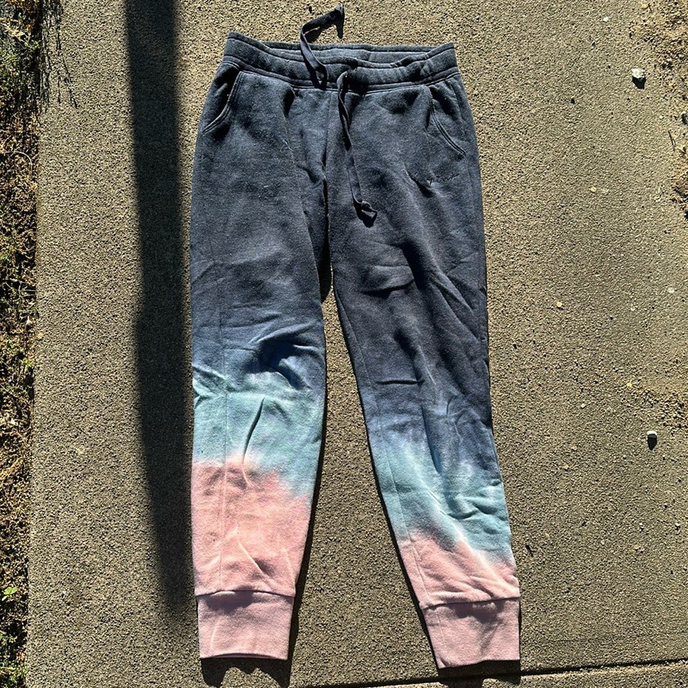 Tie dye Victoria’s Secret PINK joggers! Size XS!